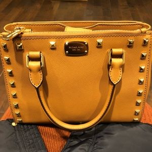 Michael Kors Purse w/Removable Crossover Strap